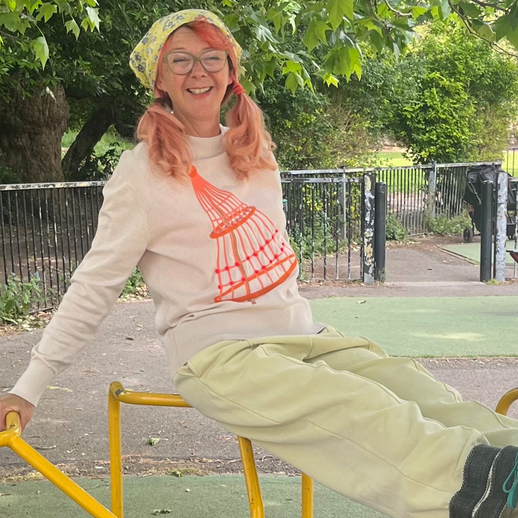 Witches Hat' climbing-frame jumper – TwistedTwee