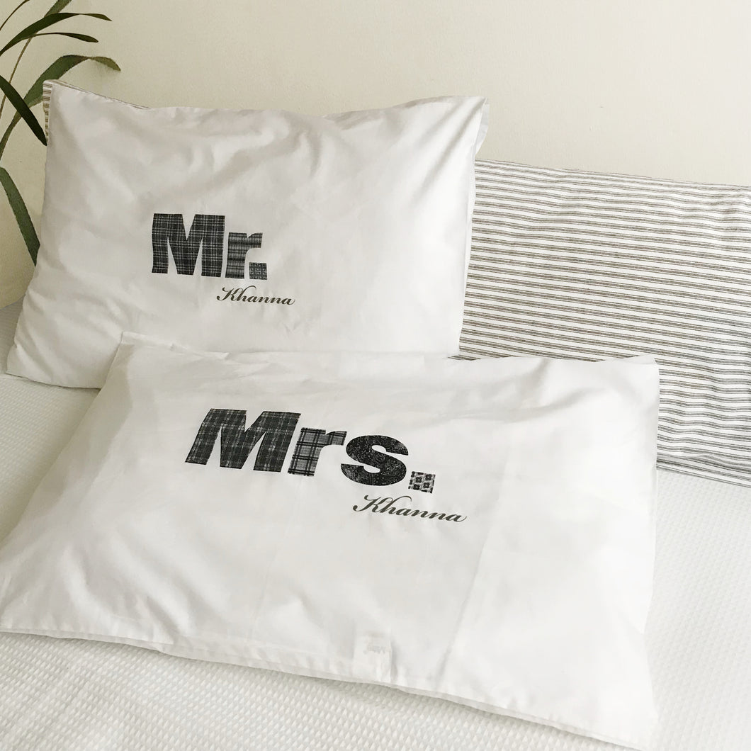 Mr / Mrs / Dr pillowcase set for married couples (black)
