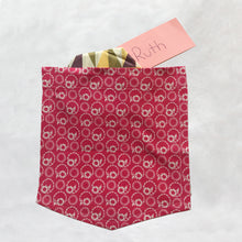 keep me close - secret pocket pillowcase