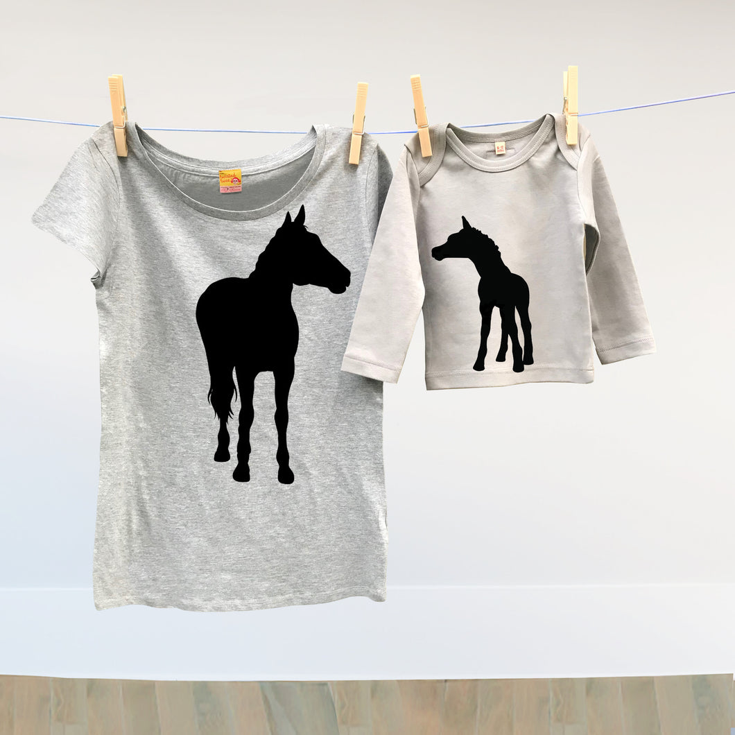 Mummy horse and baby foal t shirt set